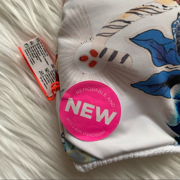 Maaji Sky White Town Sporty Bralette Bikini Top S - Picture 13 of 15